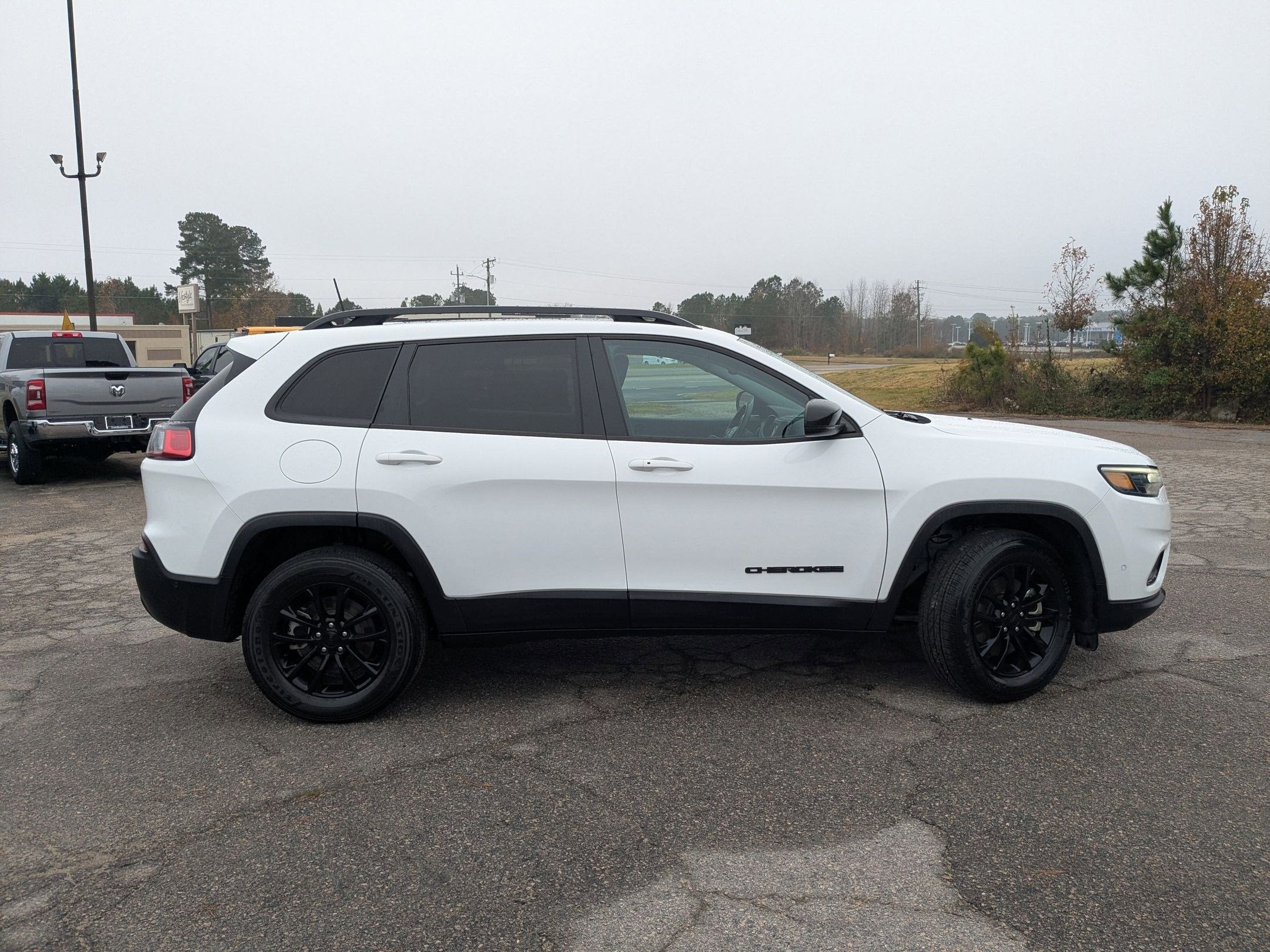 2023 Jeep Cherokee Altitude Lux 4x4