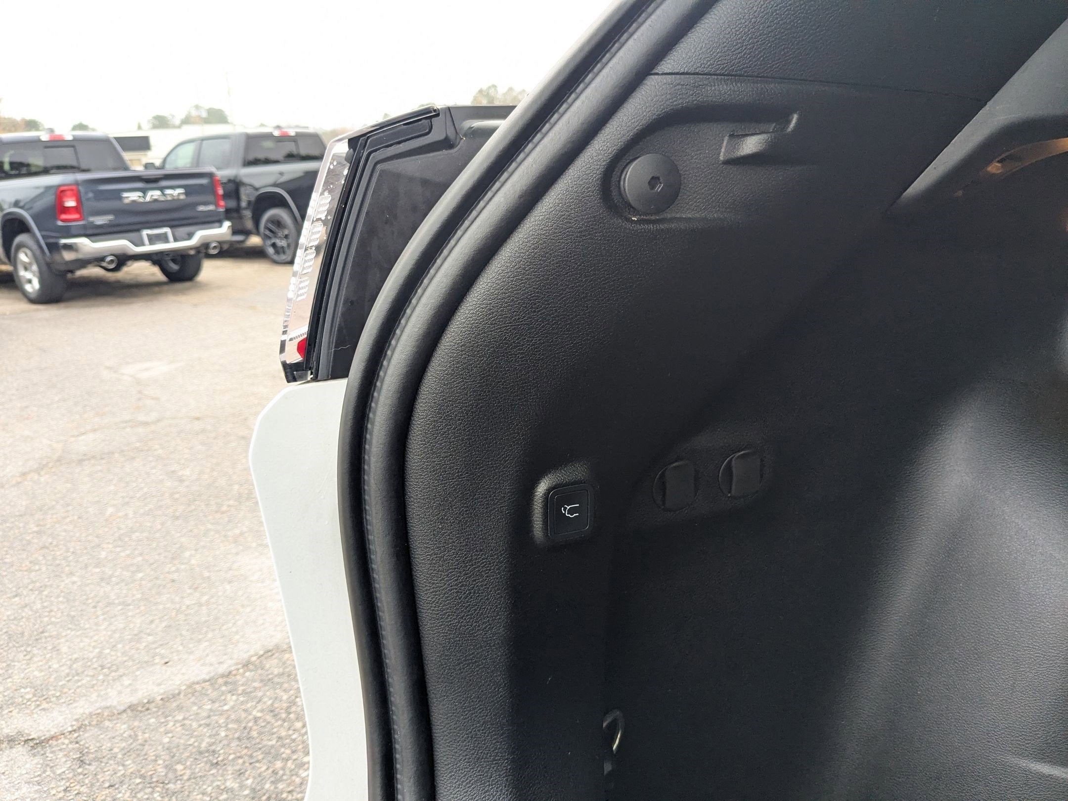 2023 Jeep Cherokee Altitude Lux 4x4