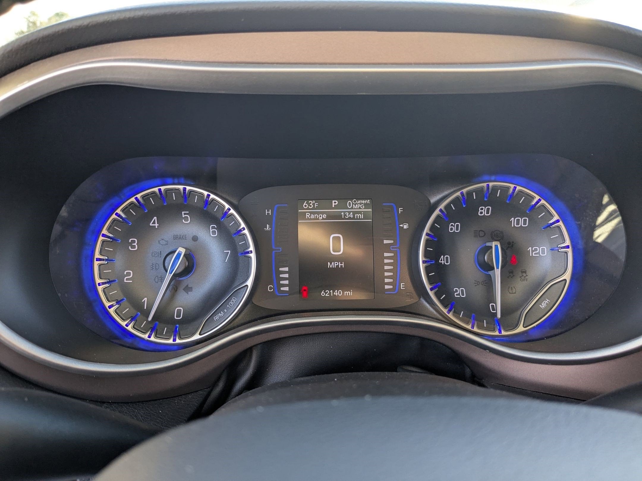 2023 Chrysler Voyager LX