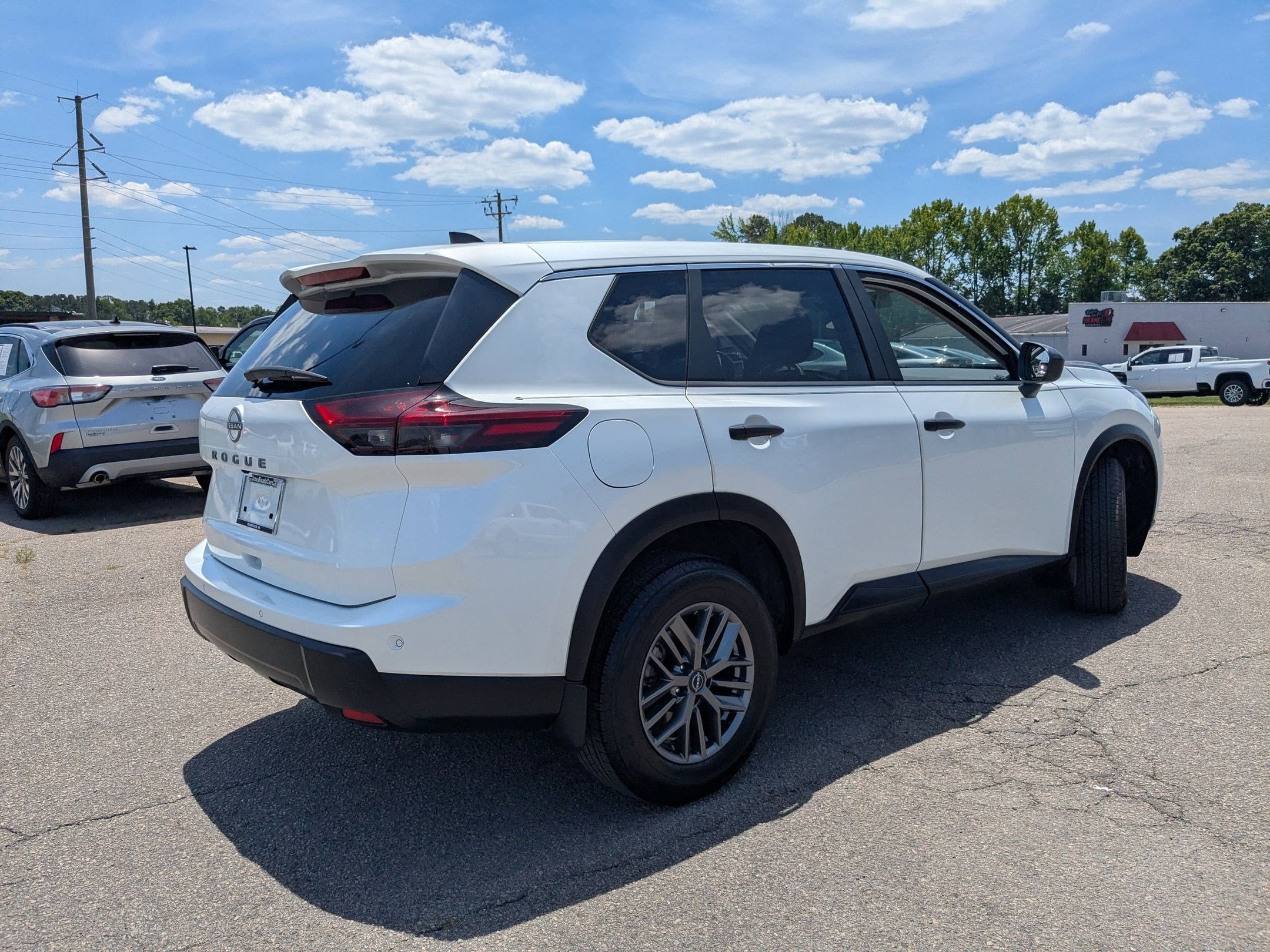 2025 Nissan Rogue S FWD