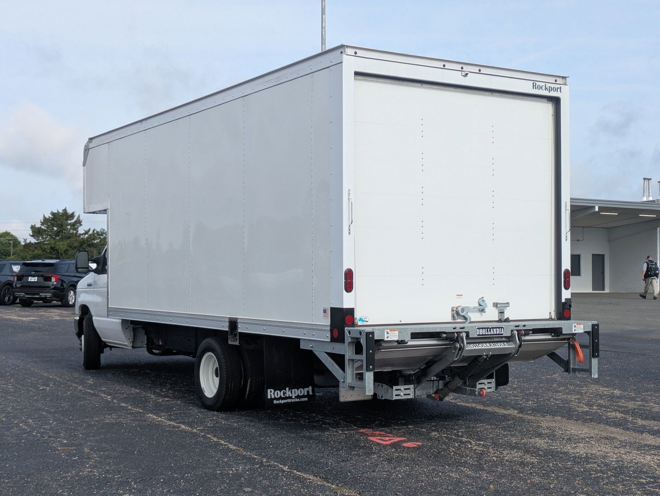 2025 Ford E-Series Cutaway E-350 DRW 176" WB