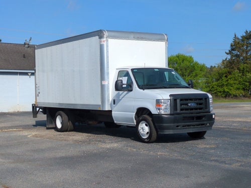 2024 Ford E-Series Cutaway Base