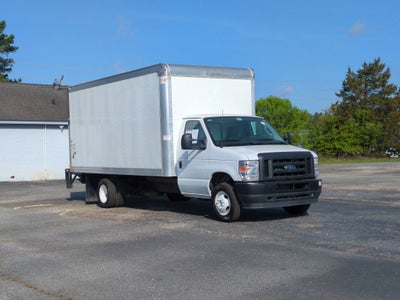 2024 Ford E-Series Cutaway Base