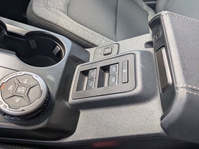 2025 Ford Bronco Base - Crossroads Courtesy Demo