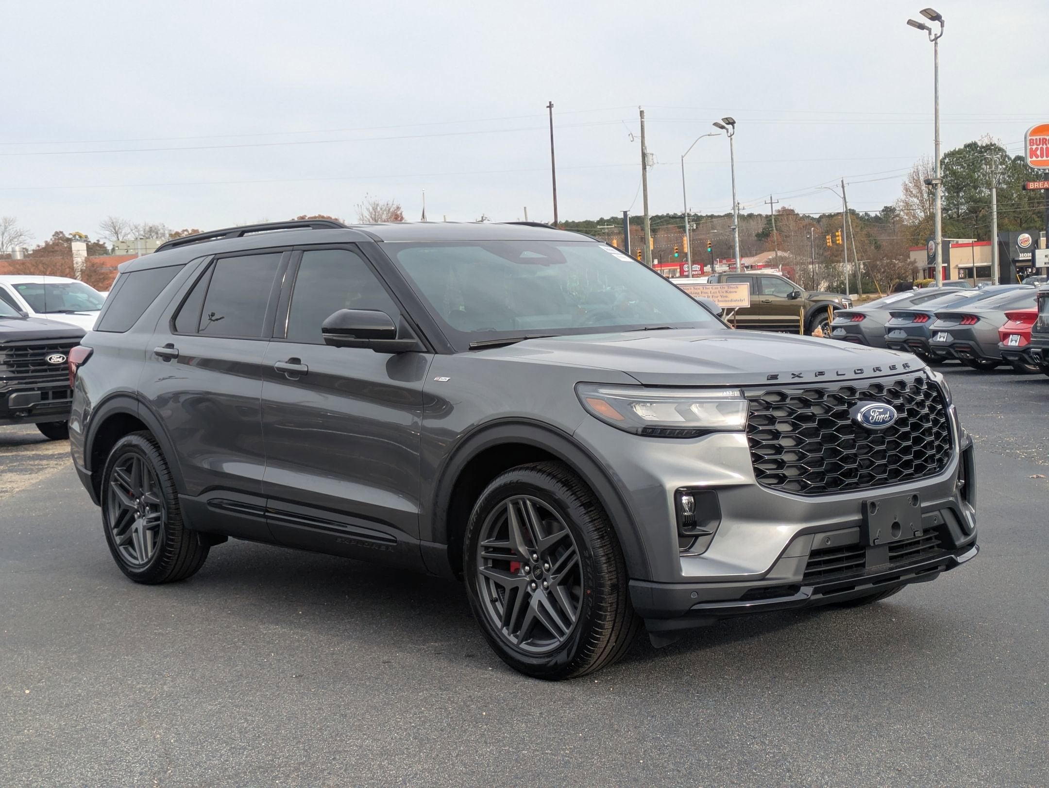 2026 Ford Explorer ST-Line