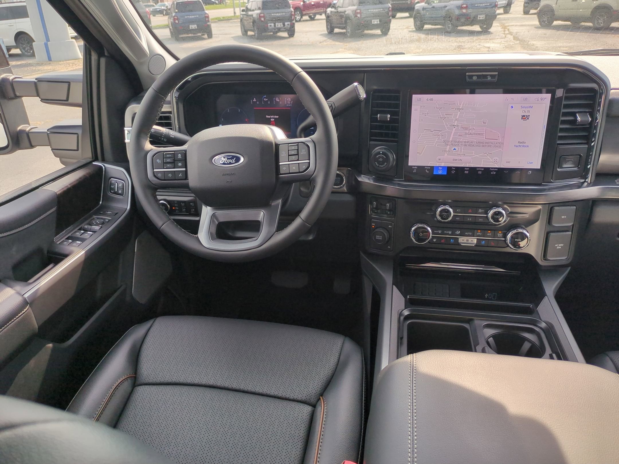 2026 Ford Super Duty F-350 DRW LARIAT