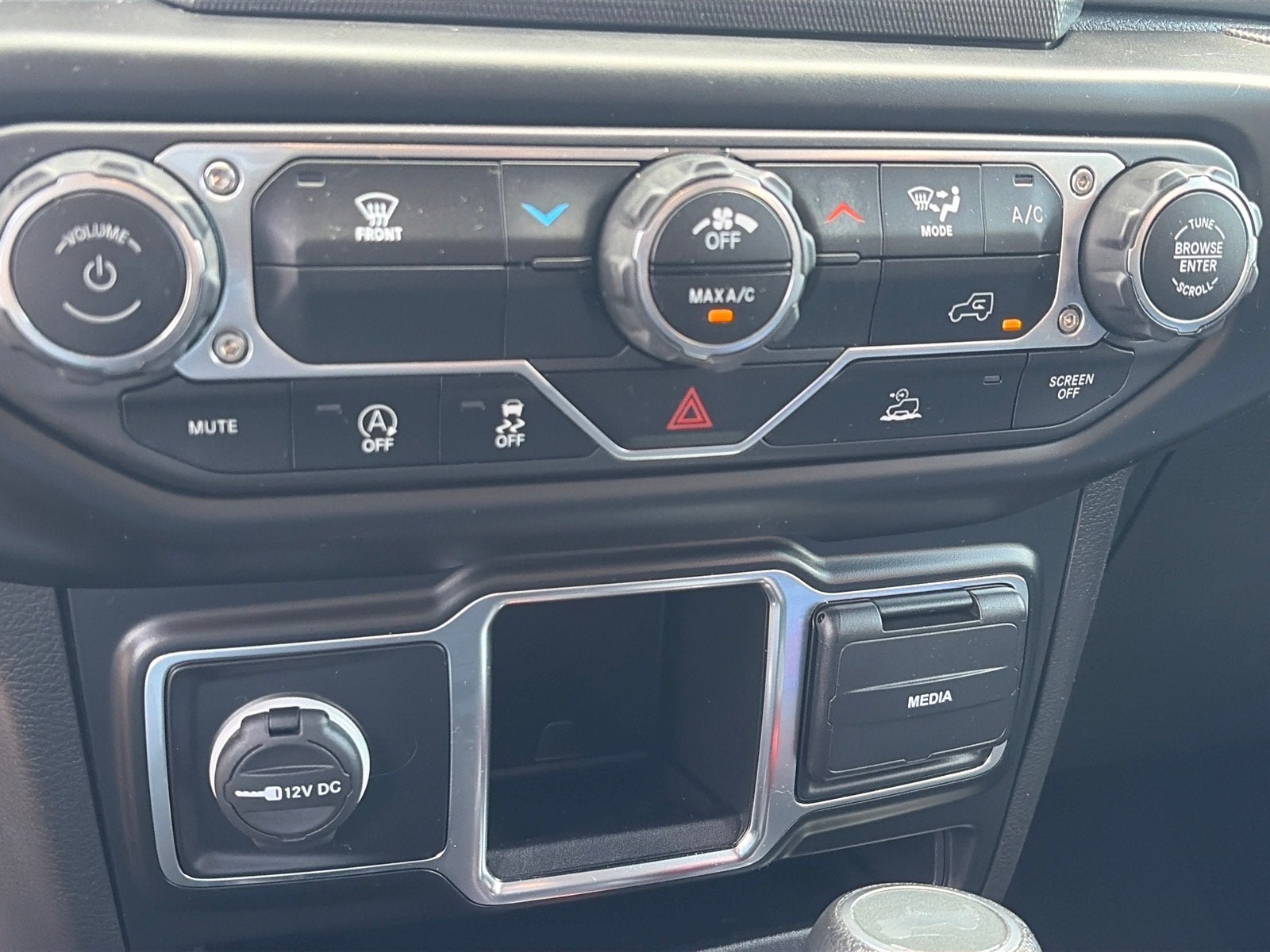 2022 Jeep Wrangler Sport