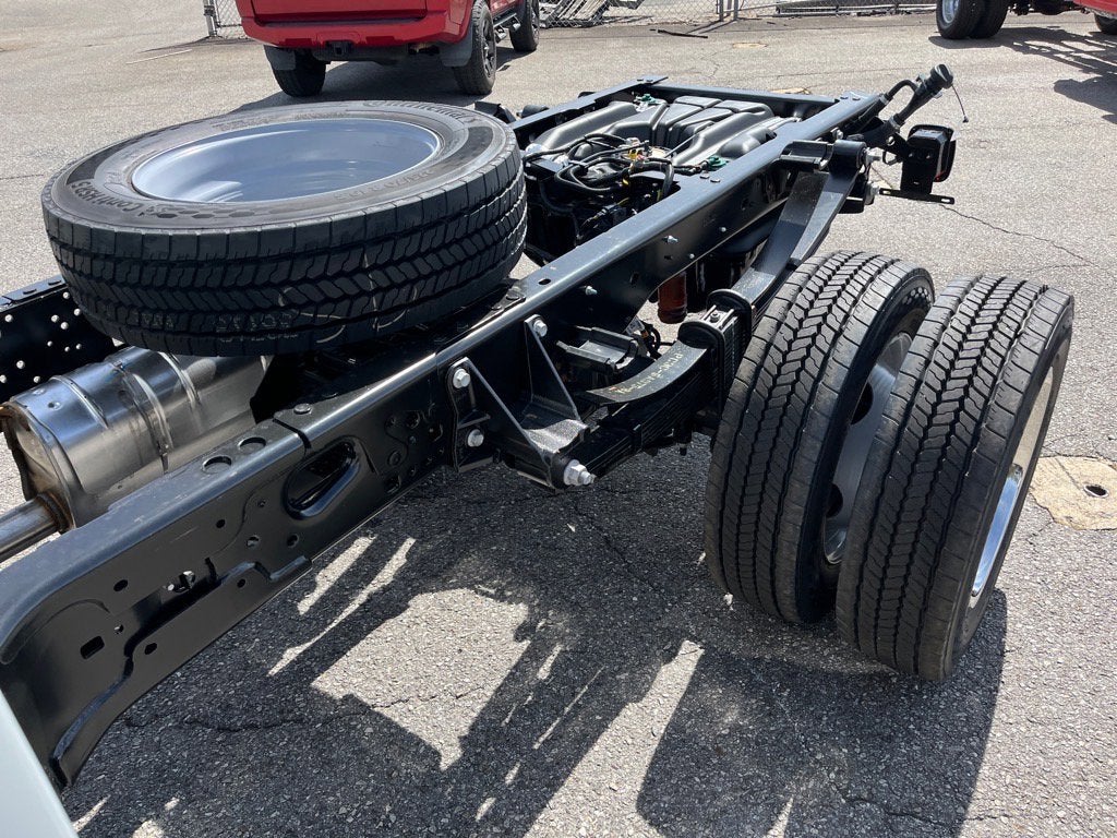 2025 Ford Super Duty F-450 DRW XLT