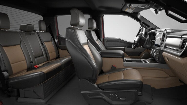2026 Ford Super Duty F-450 DRW Lariat DRW