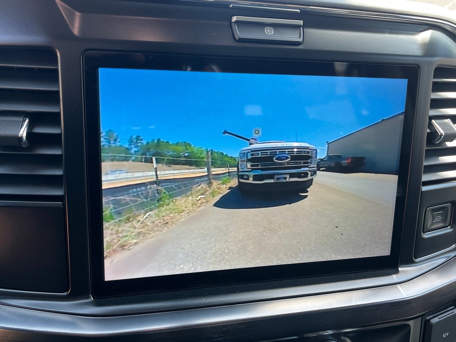 2026 Ford Super Duty F-550 DRW Lariat DRW