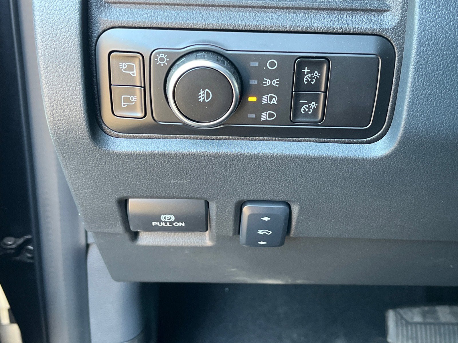 2026 Ford Super Duty F-550 DRW Lariat DRW