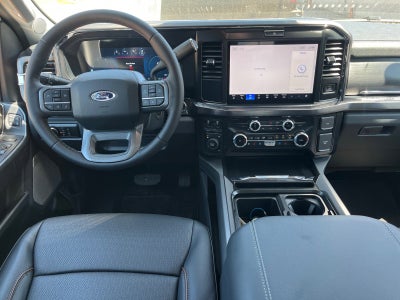 2026 Ford Super Duty F-550 DRW Lariat DRW