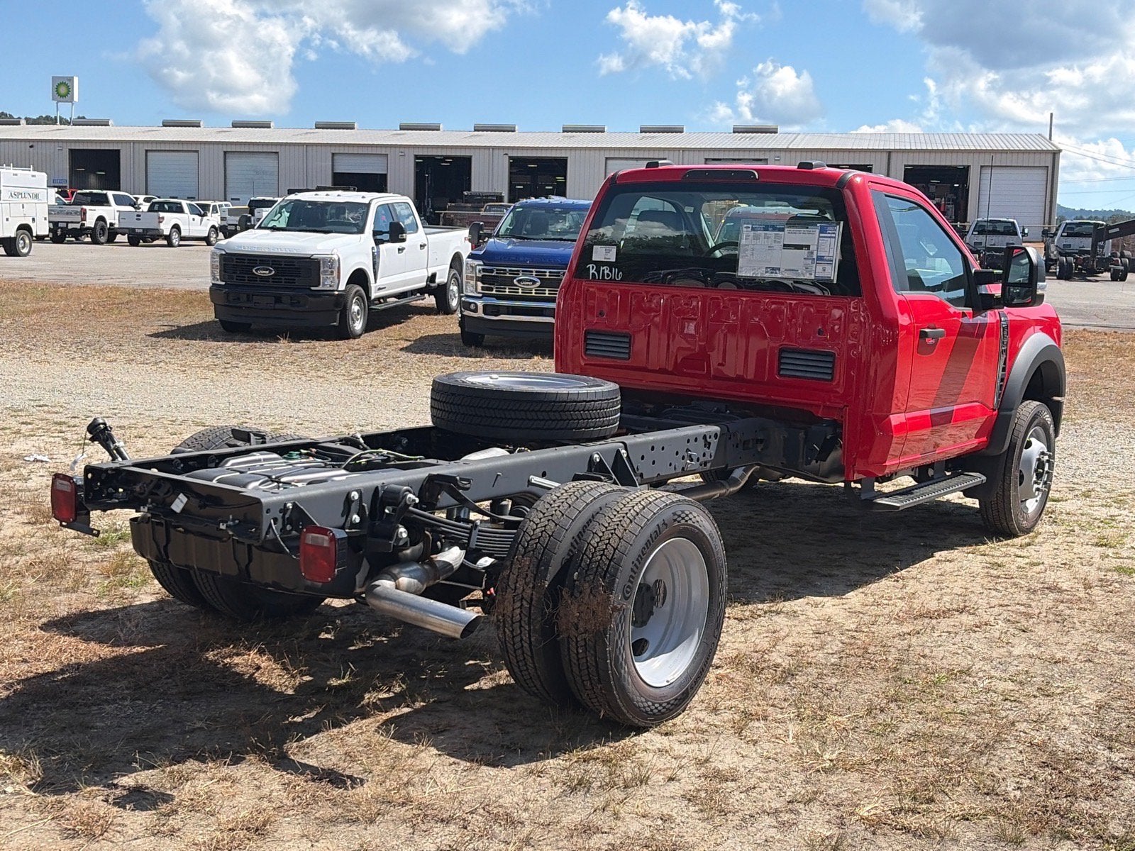 2026 Ford Super Duty F-550 DRW XL