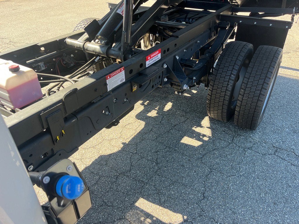 2025 Ford Super Duty F-550 DRW XL DRW