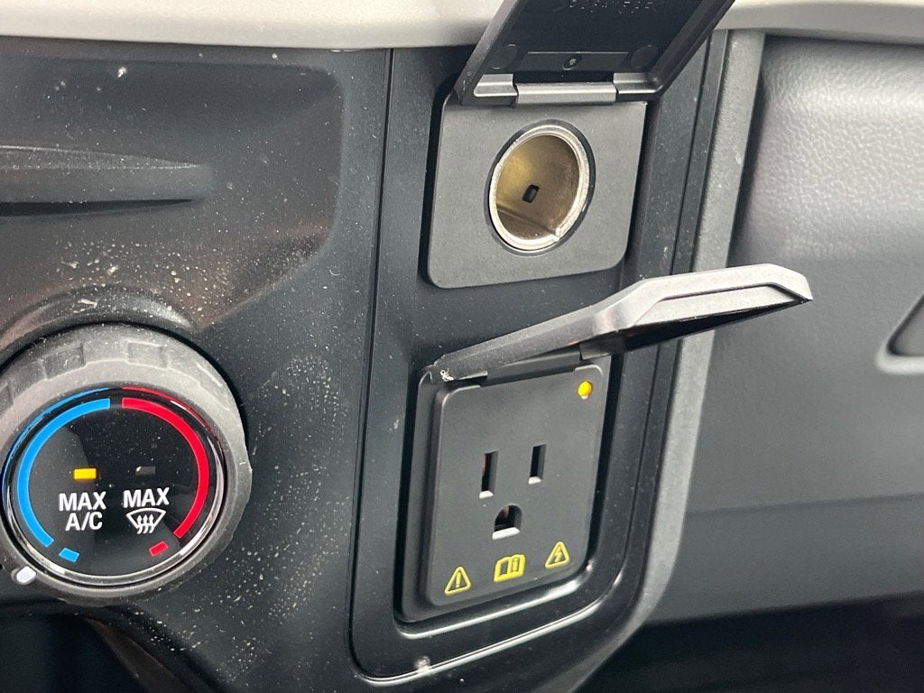 2025 Ford Super Duty F-600 DRW XL