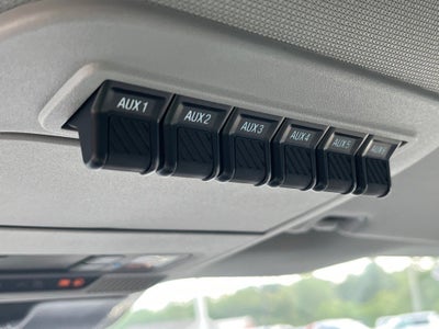 2025 Ford Super Duty F-600 DRW XLT