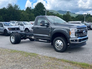 2025 Ford Super Duty F-600 DRW XLT