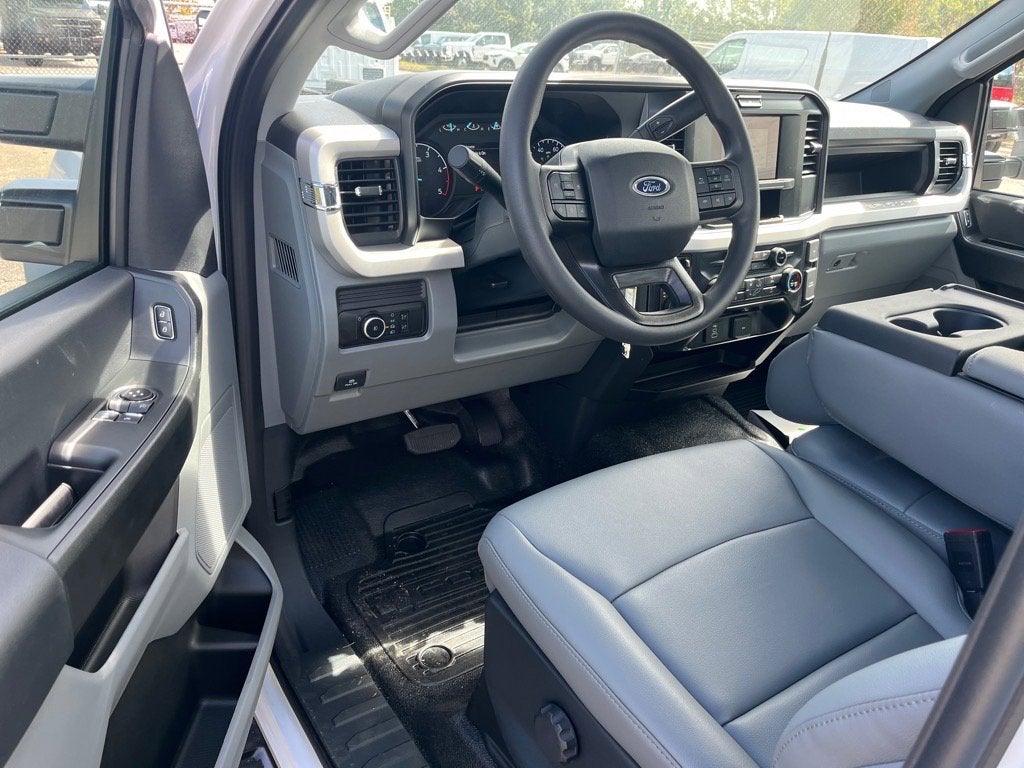 2026 Ford Super Duty F-600 DRW XL