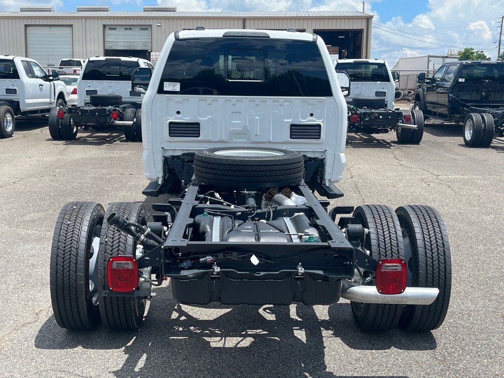 2025 Ford Super Duty F-550 DRW XL DRW