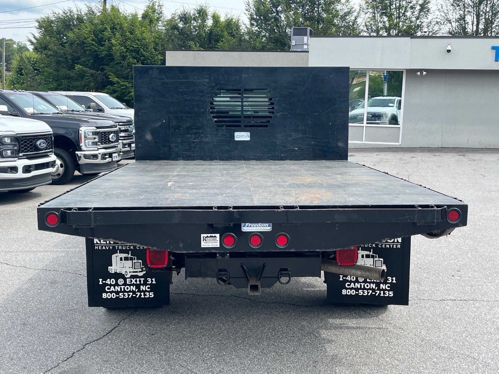 2023 Ford Super Duty F-550 DRW XLT DRW