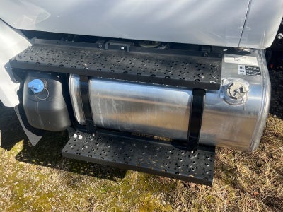 2026 Ford F-750SD Base