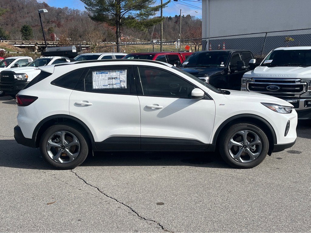 2025 Ford Escape ST-Line Select