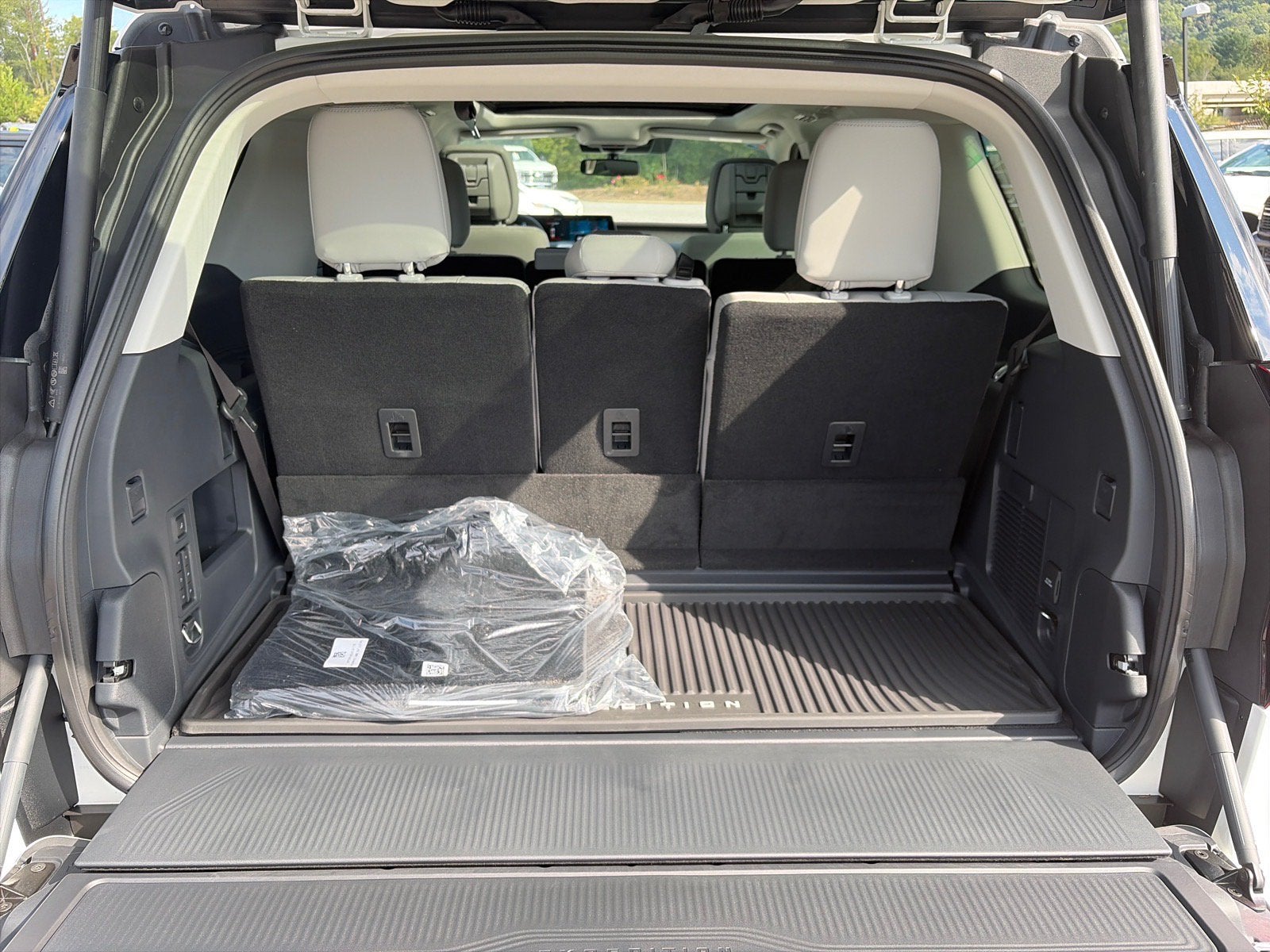 2027 Ford Expedition Active