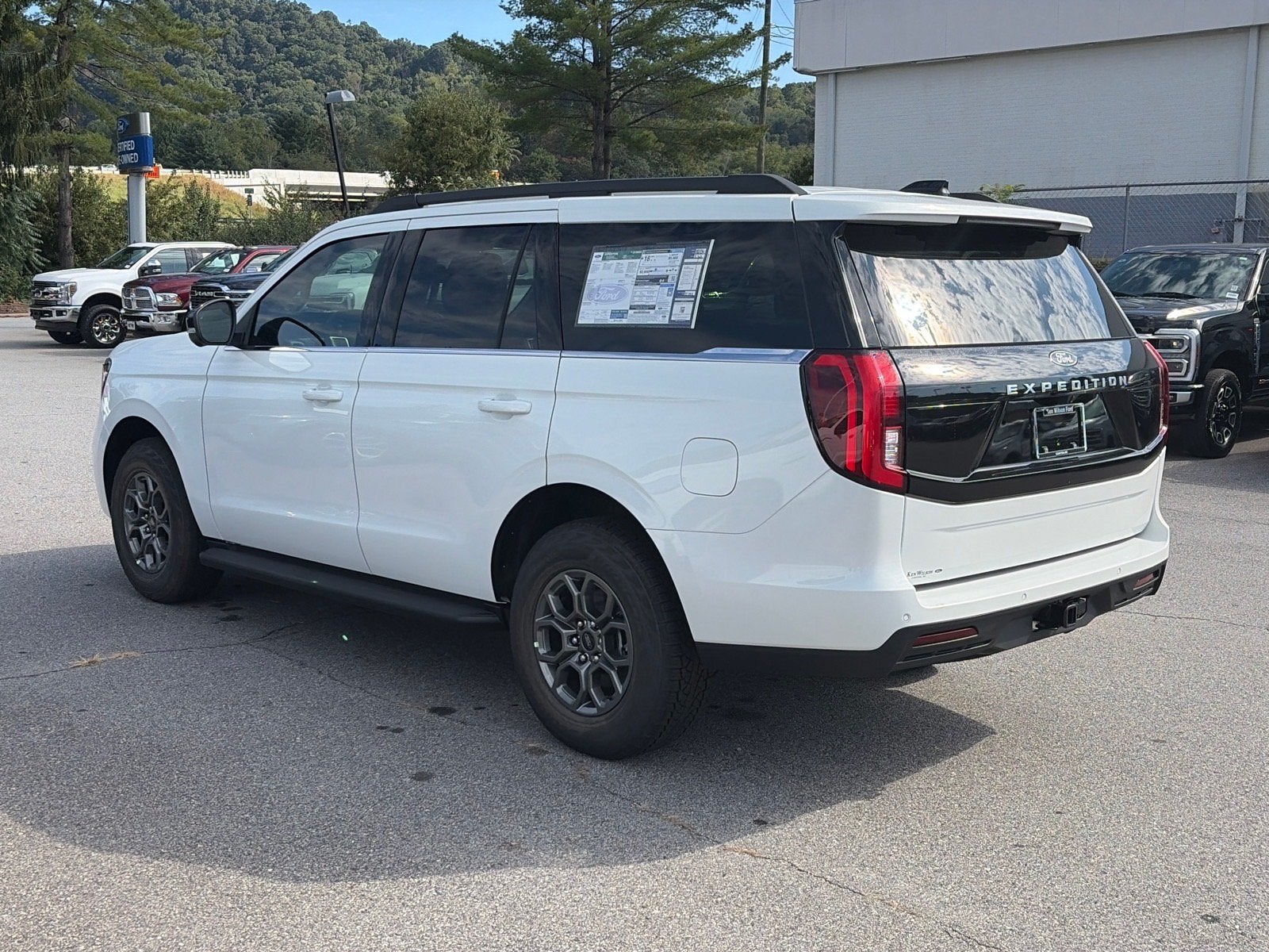 2027 Ford Expedition Active