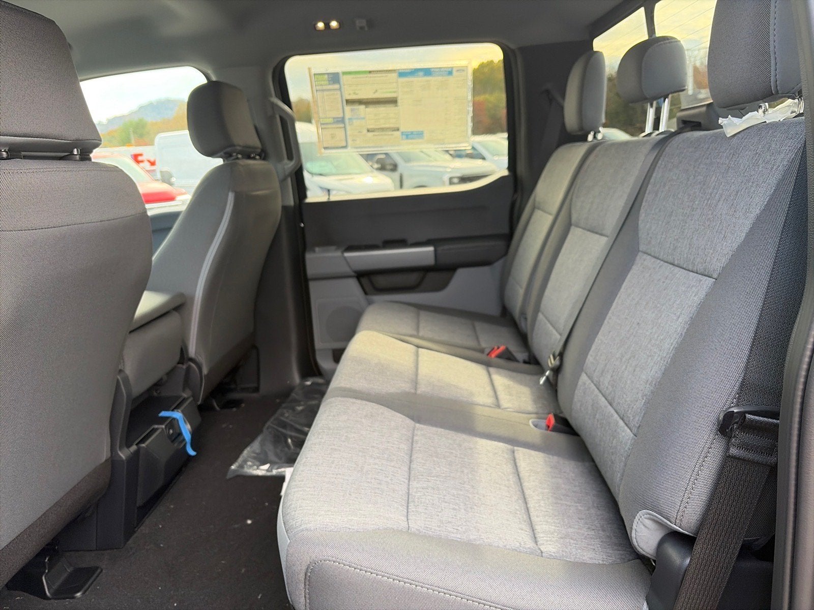 2027 Ford Super Duty F-250 SRW XL
