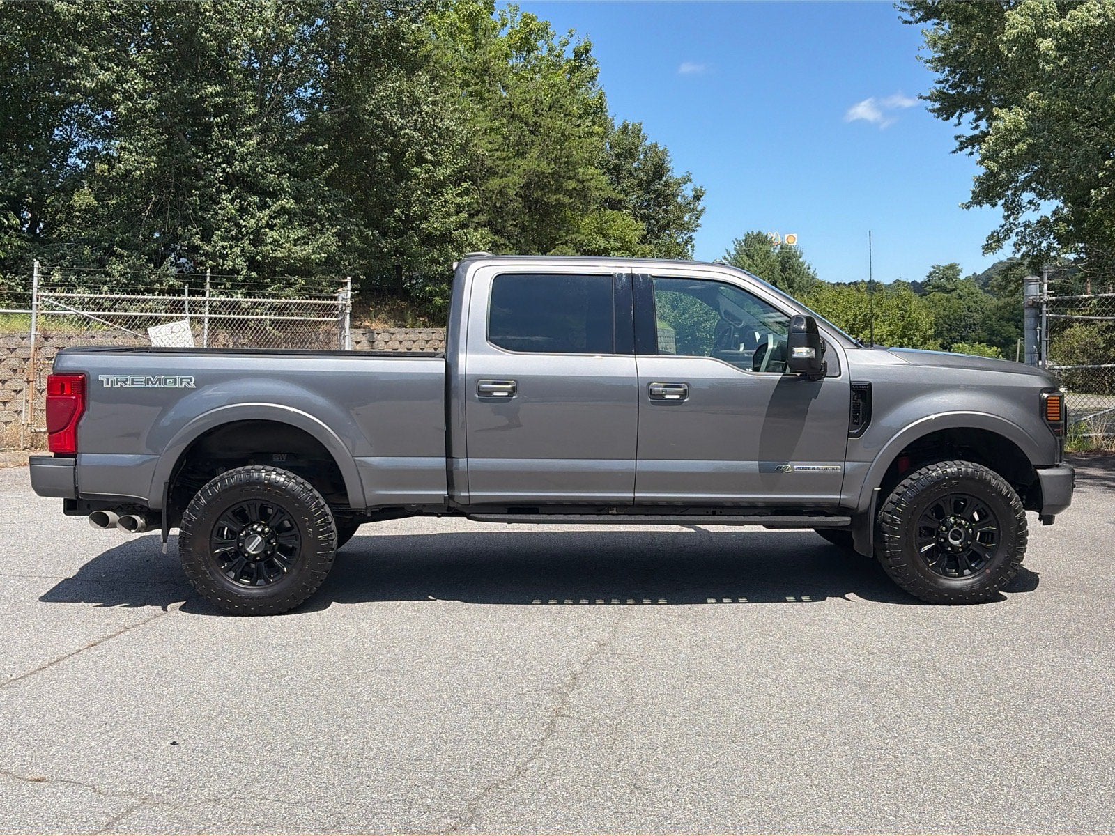 2022 Ford Super Duty F-250 SRW LARIAT