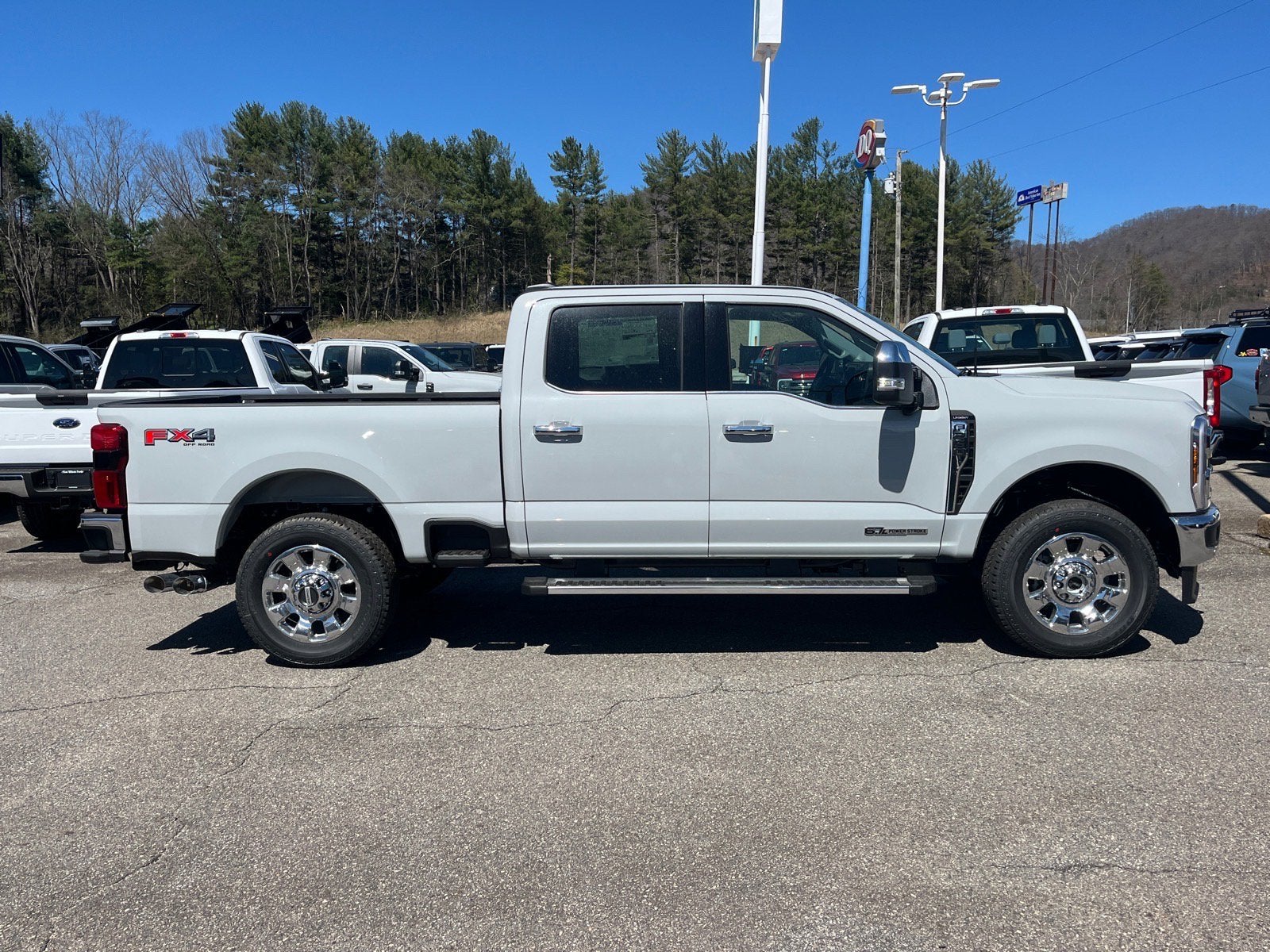 2026 Ford Super Duty F-250 SRW LARIAT