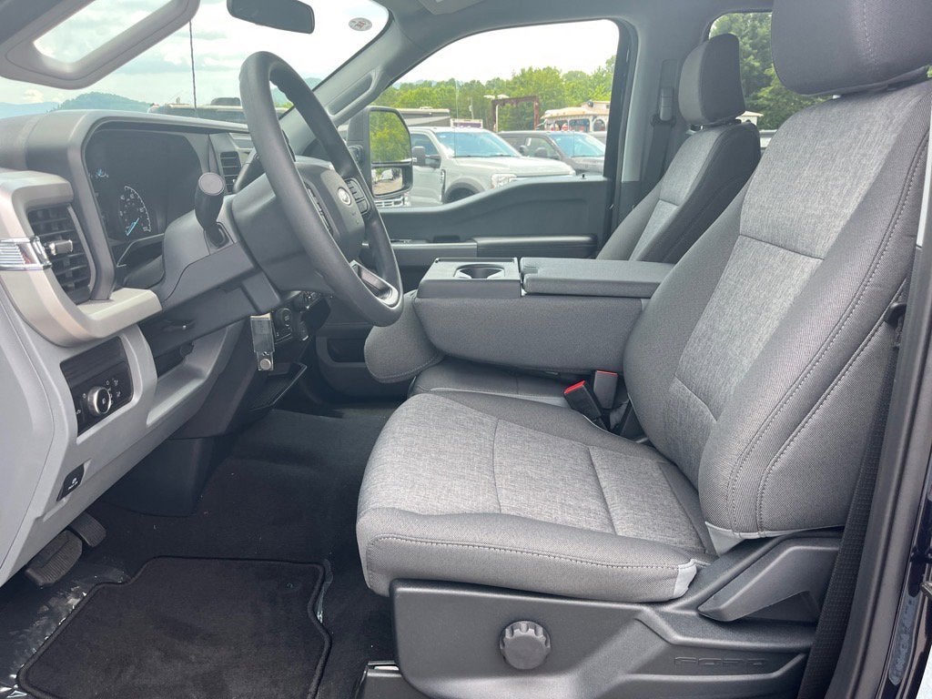 2025 Ford Super Duty F-250 SRW XL