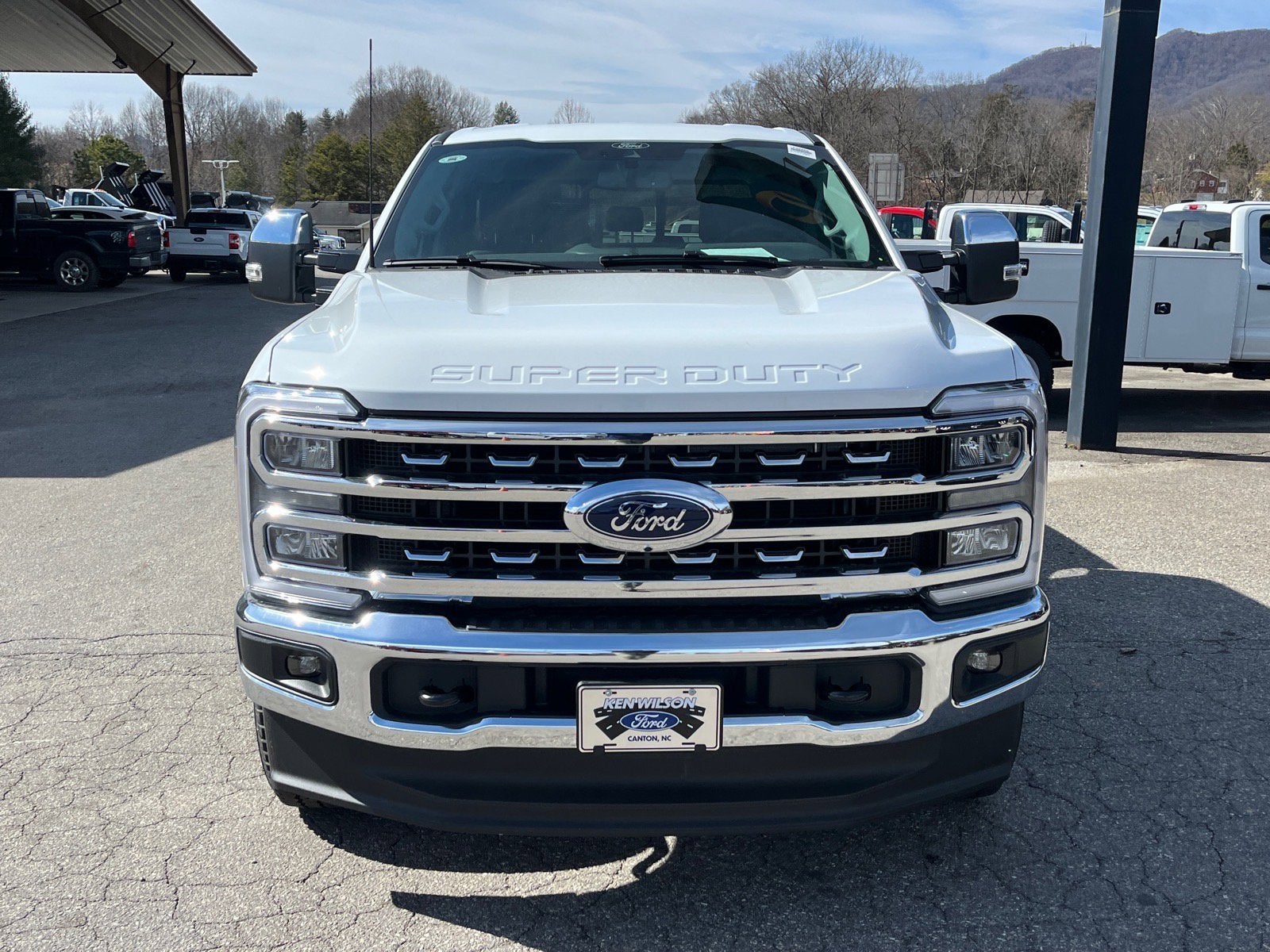 2026 Ford Super Duty F-350 SRW LARIAT