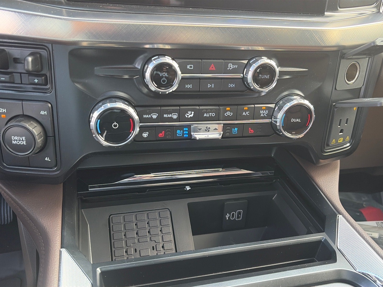 2026 Ford Super Duty F-350 DRW King Ranch DRW