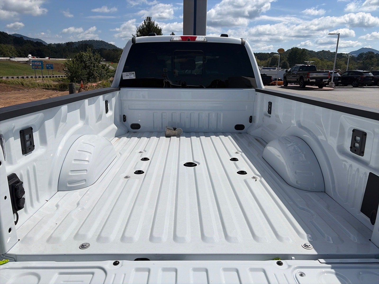 2026 Ford Super Duty F-350 DRW LARIAT