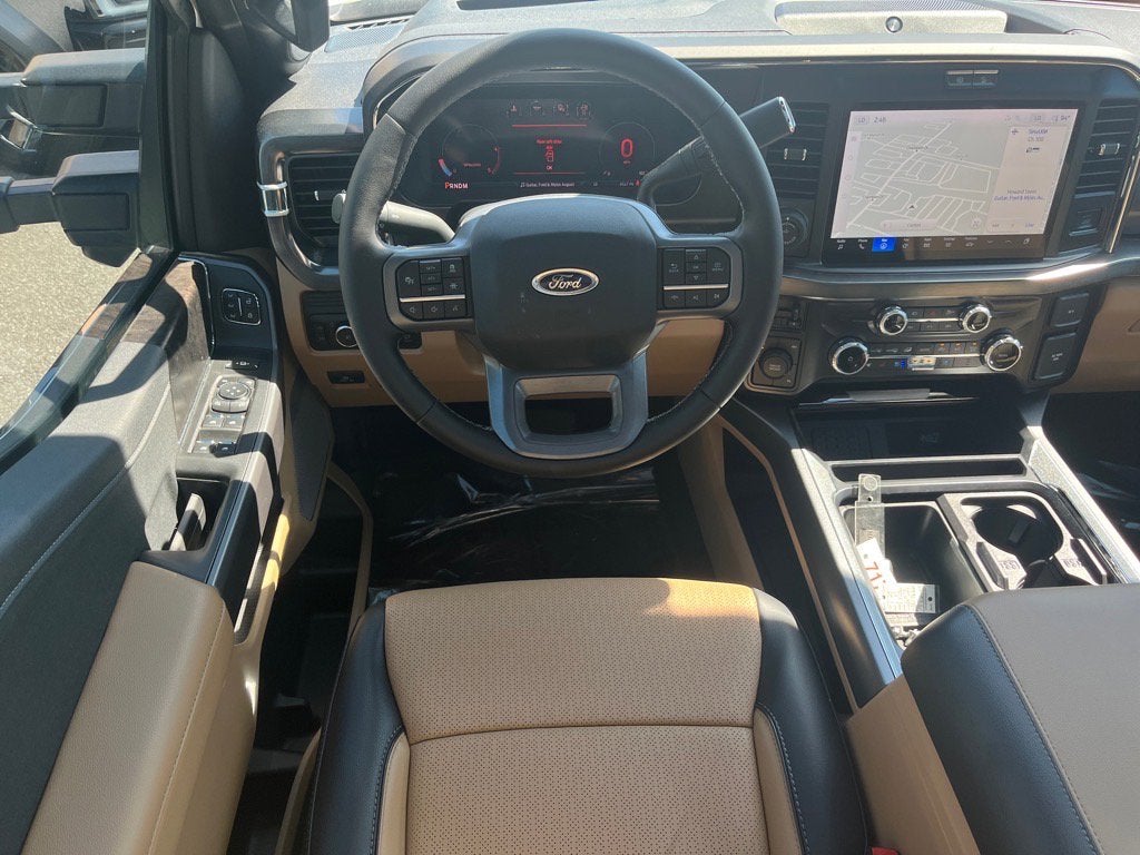 2025 Ford Super Duty F-350 DRW Lariat DRW