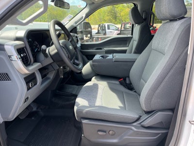 2026 Ford Super Duty F-450 DRW XLT