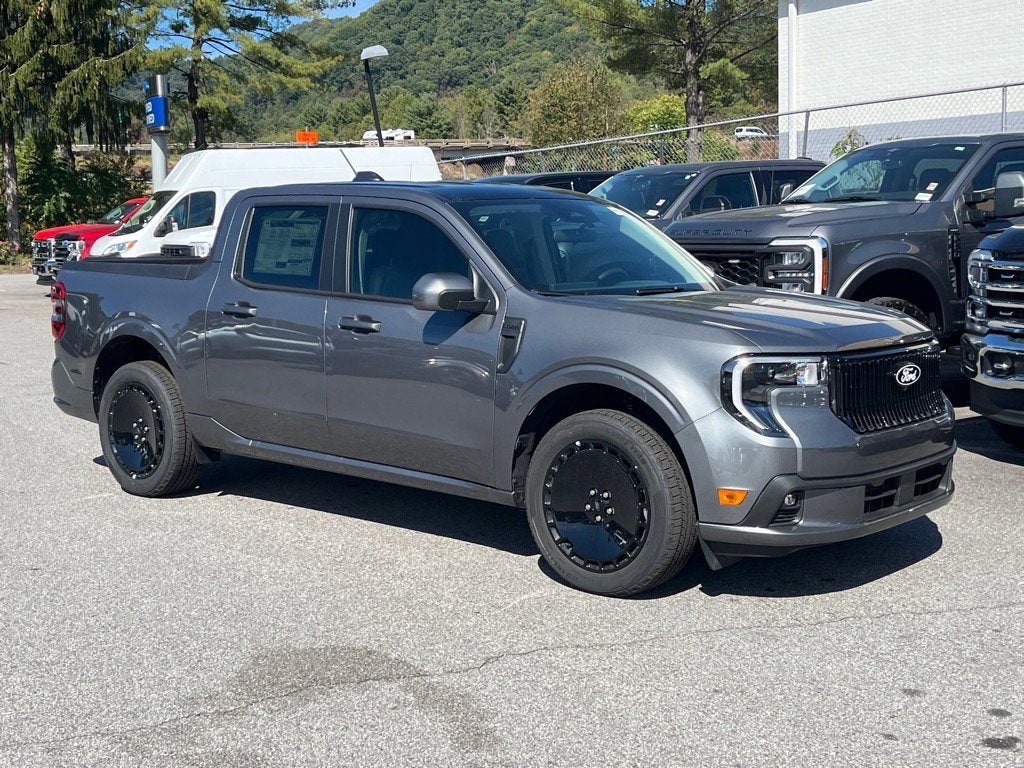 2025 Ford Maverick Lobo Standard