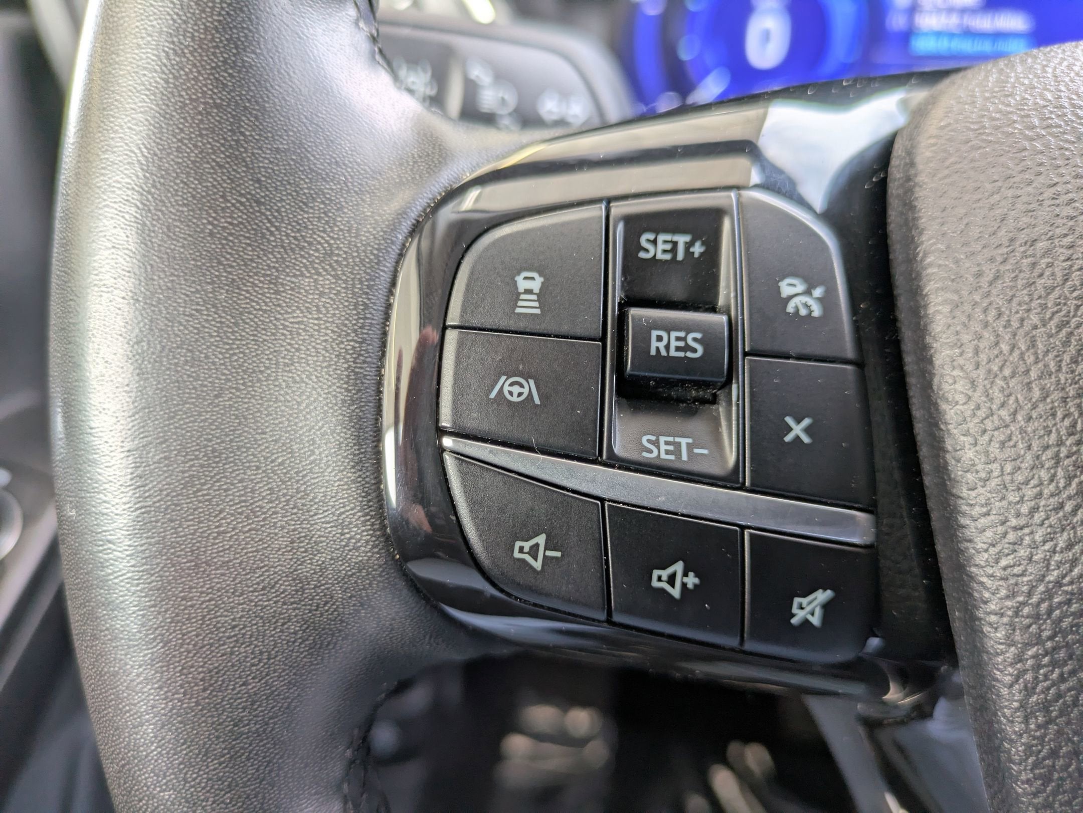 2022 Ford Escape Titanium Hybrid