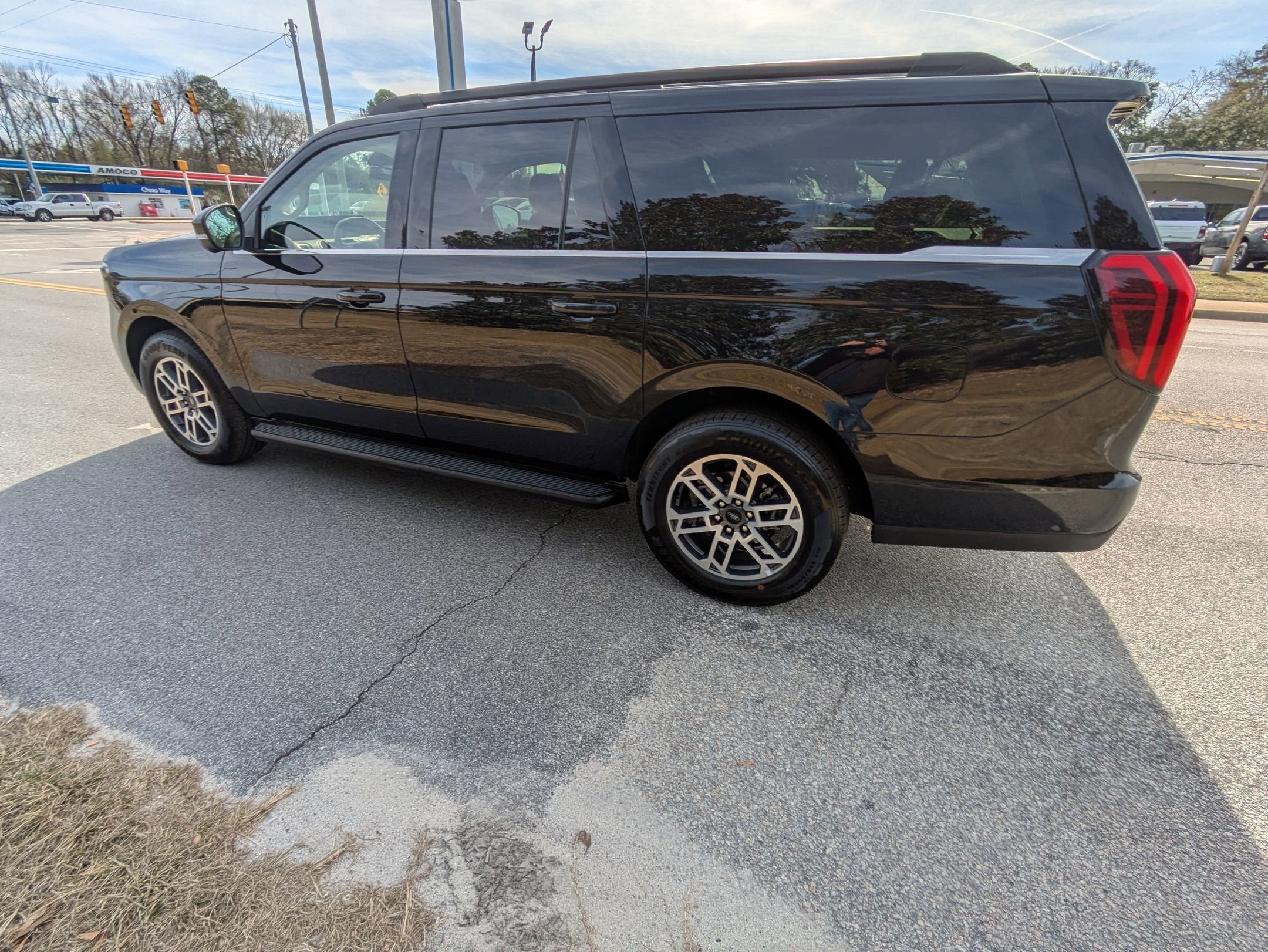 2025 Ford Expedition Max Active