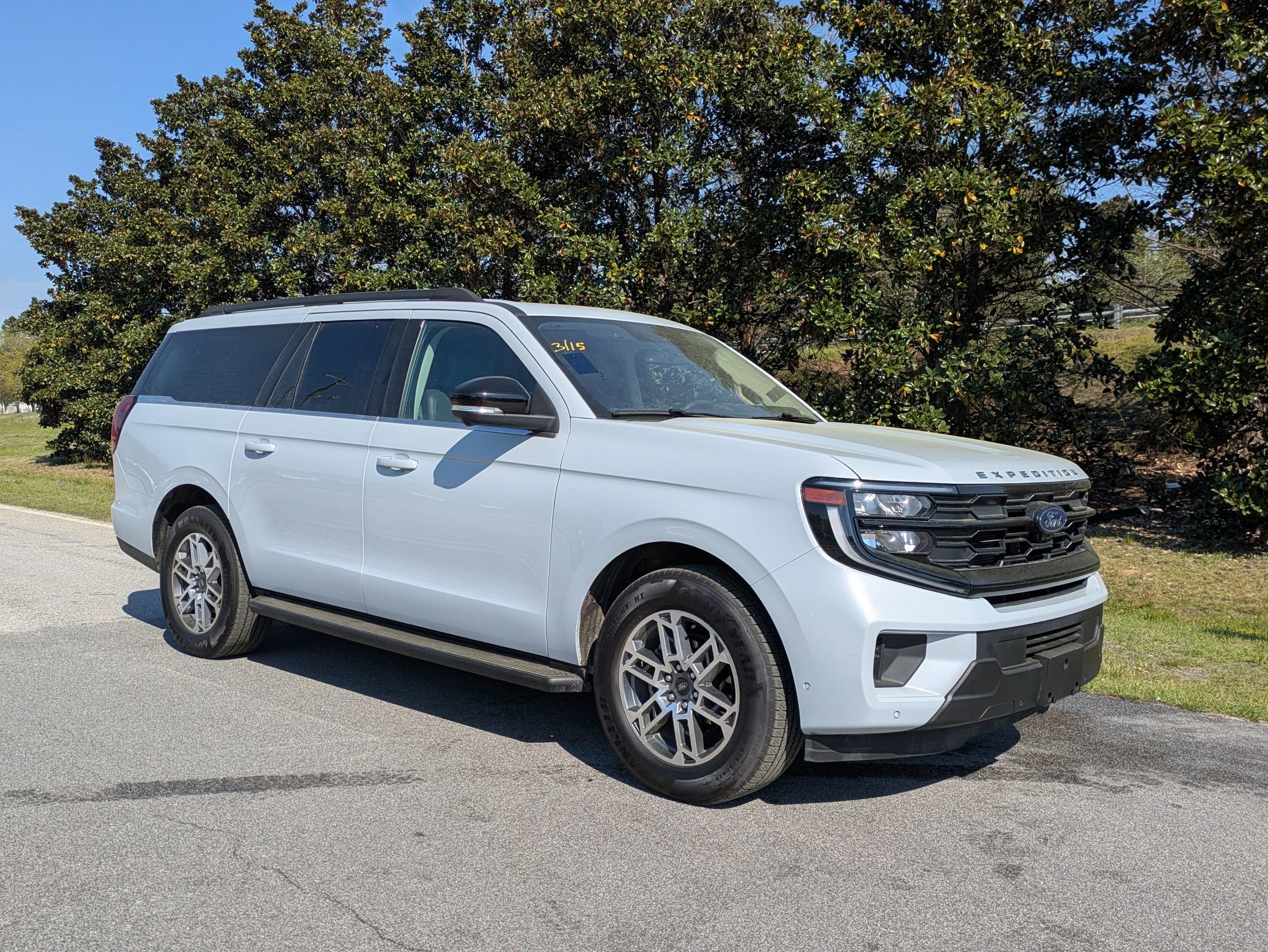 2025 Ford Expedition Max Active