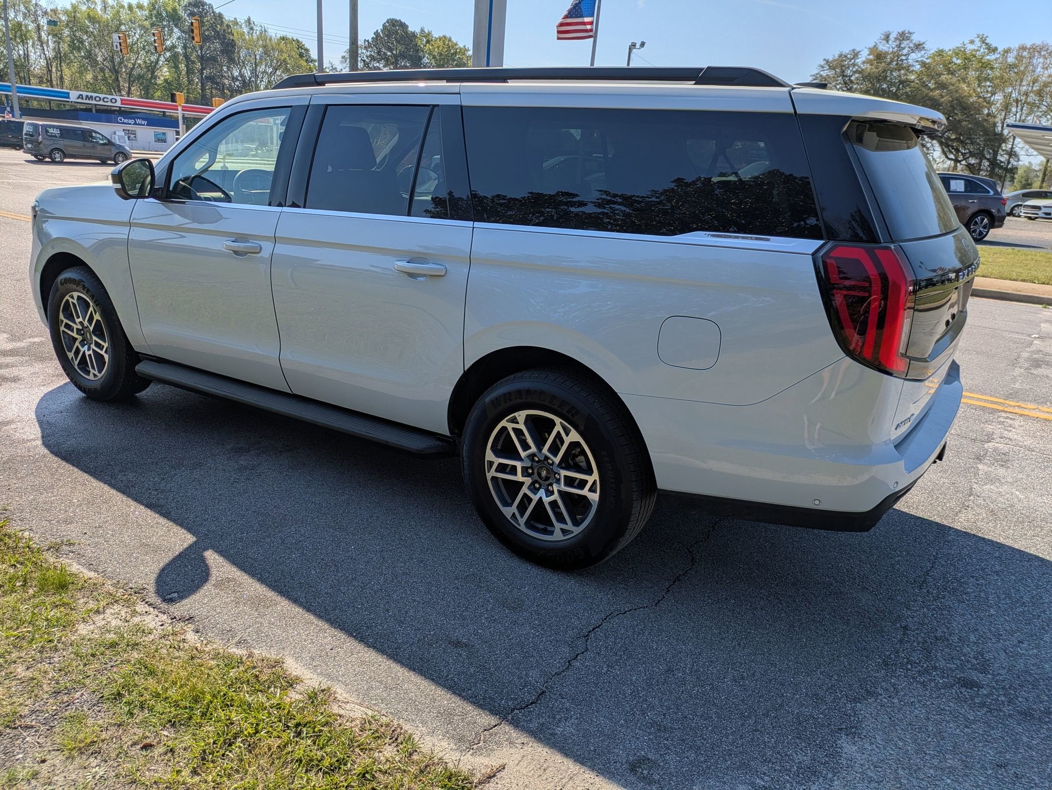 2025 Ford Expedition Max Active