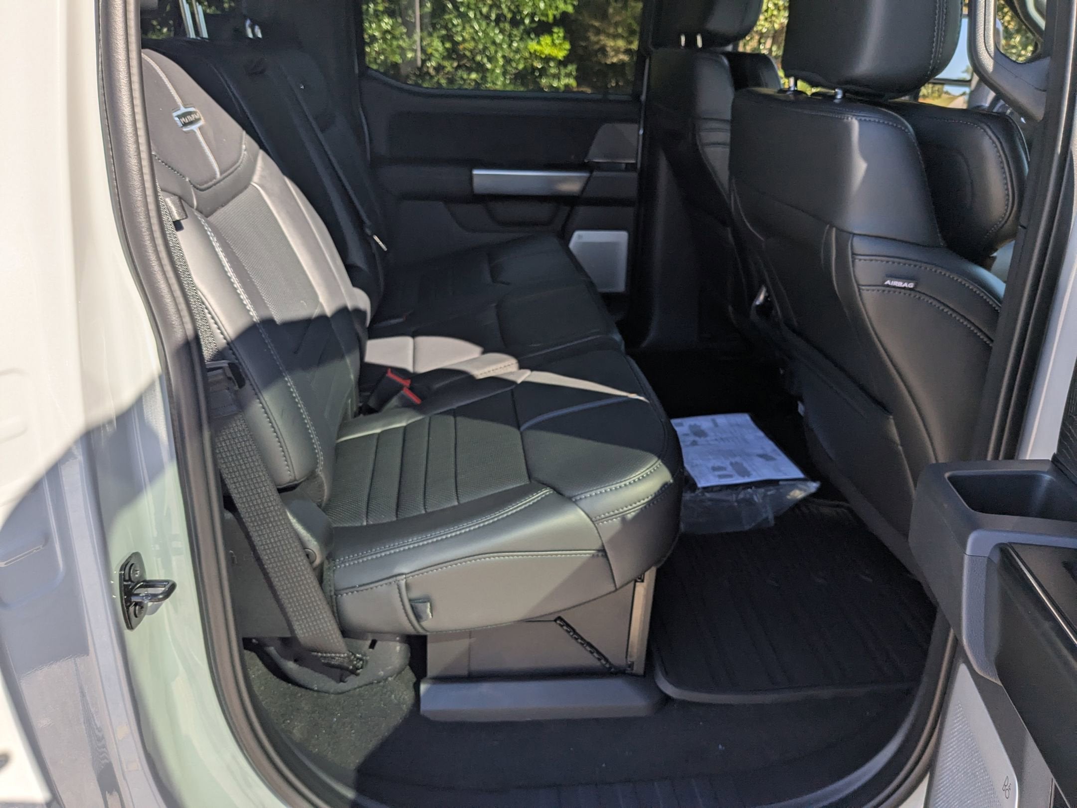 2025 Ford Super Duty F-250 SRW F-250® Platinum®