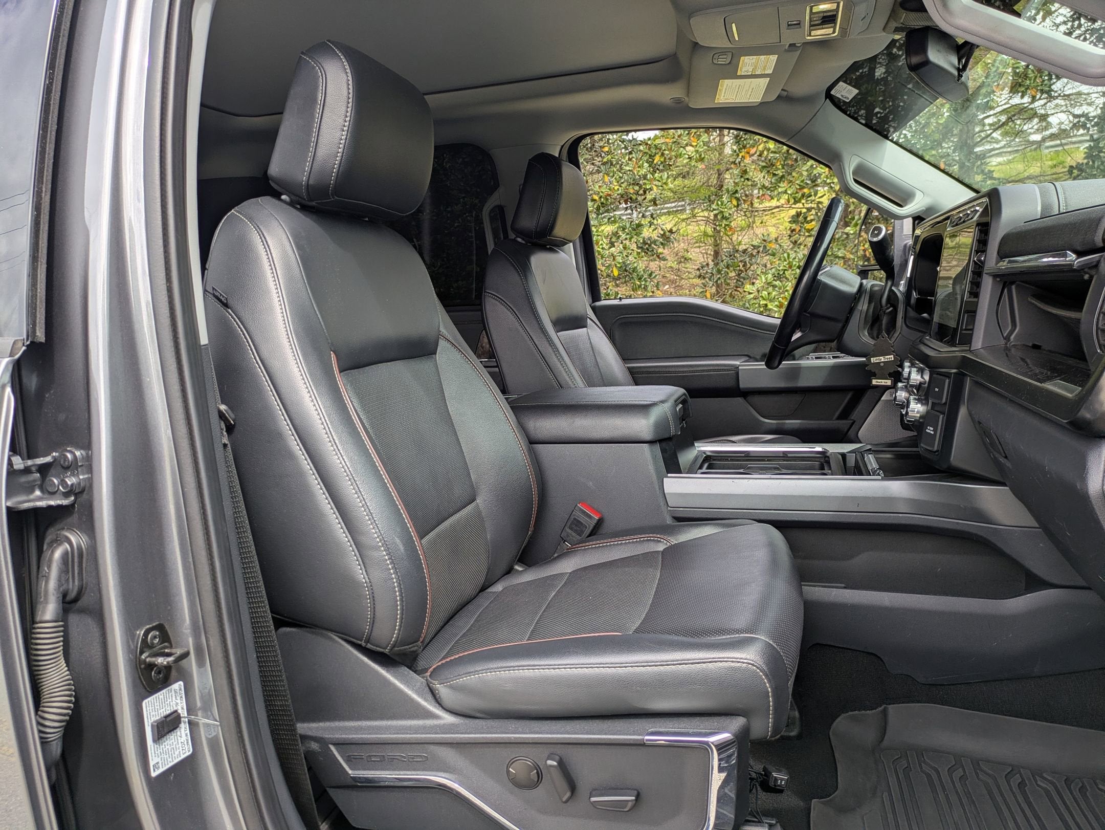 2023 Ford Super Duty F-250 SRW LARIAT