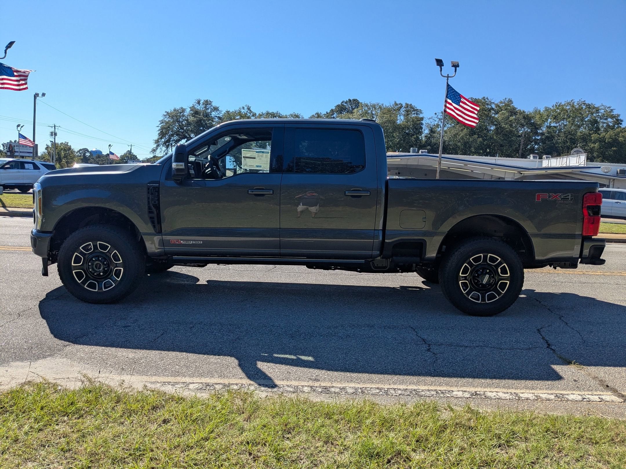 2026 Ford Super Duty F-350 SRW F-350® Platinum®