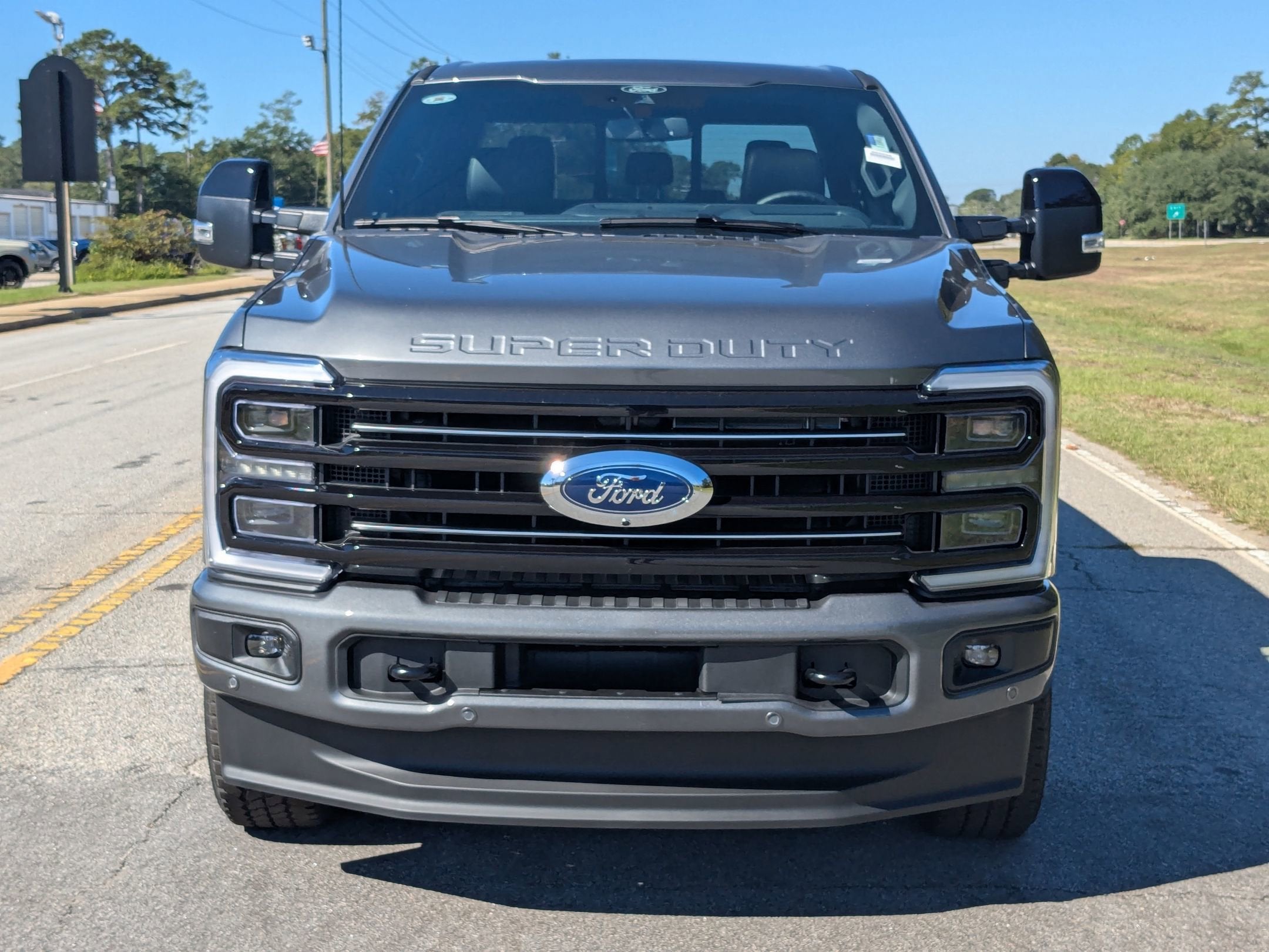 2026 Ford Super Duty F-350 SRW F-350® Platinum®