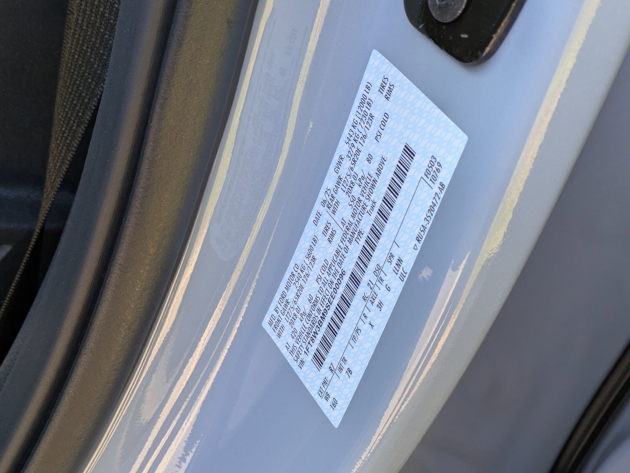 2025 Ford Super Duty F-350 SRW Platinum