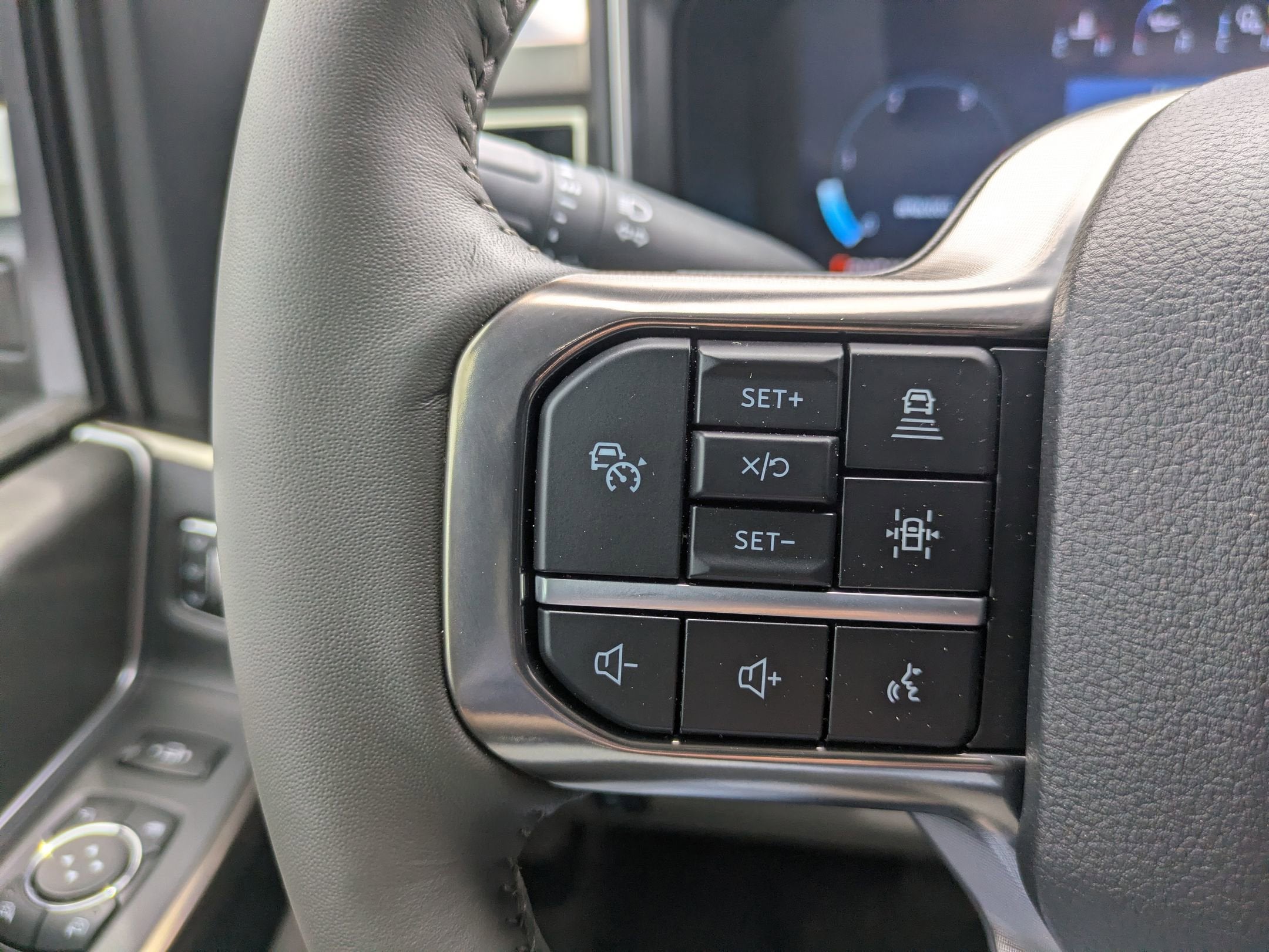 2026 Ford Super Duty F-350 DRW Platinum