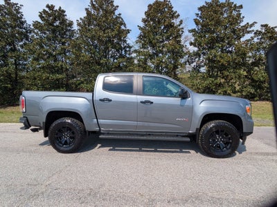 2022 GMC Canyon 4WD AT4 w/Leather