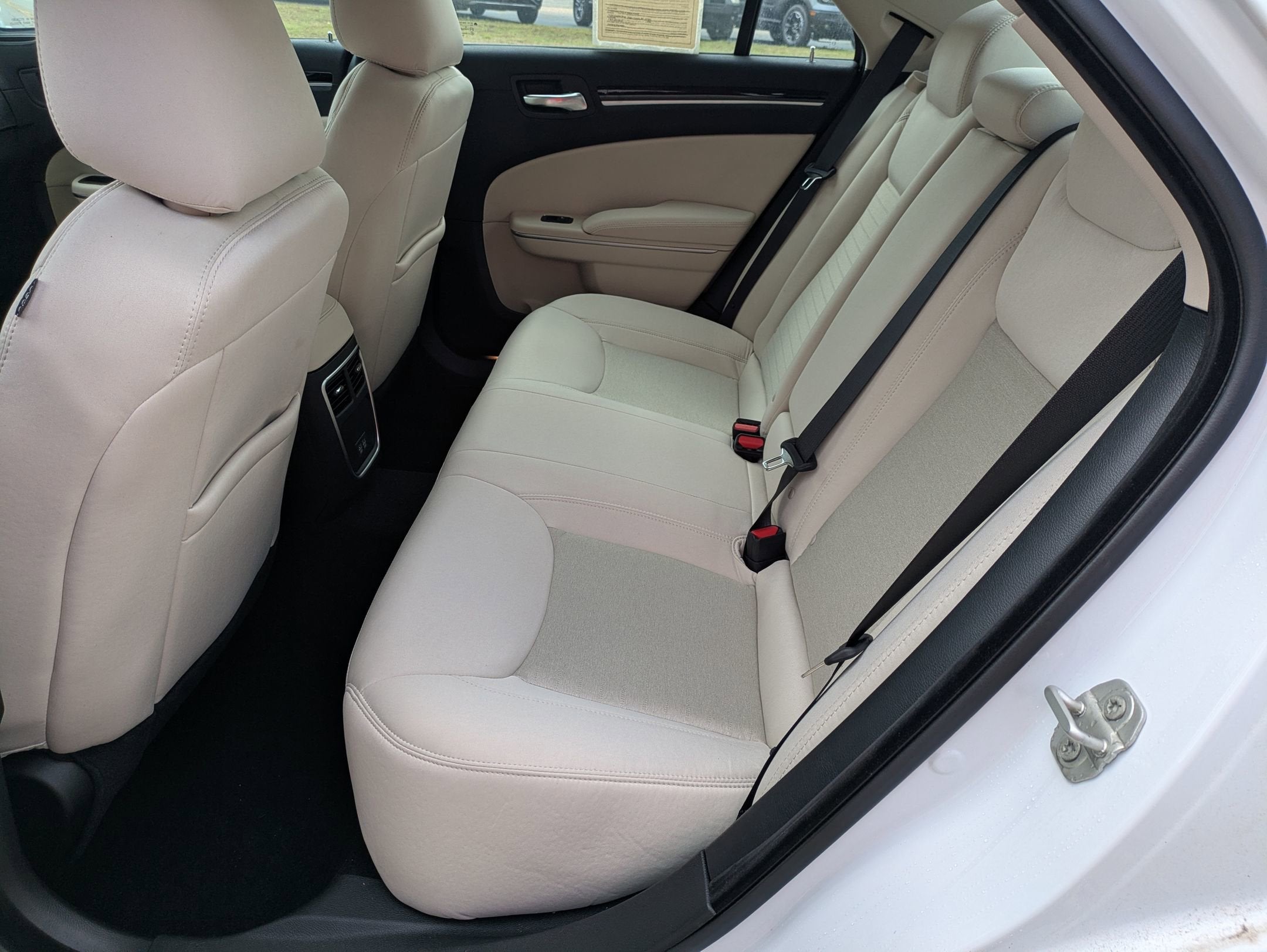 2023 Chrysler 300 Touring